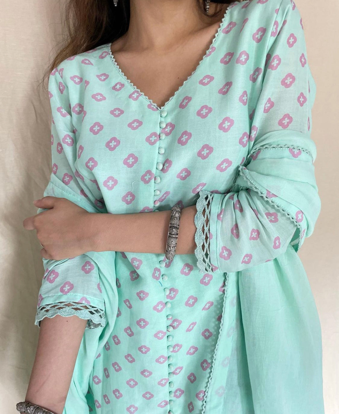 Aqua geometric floral kurta, pyjama and dupatta