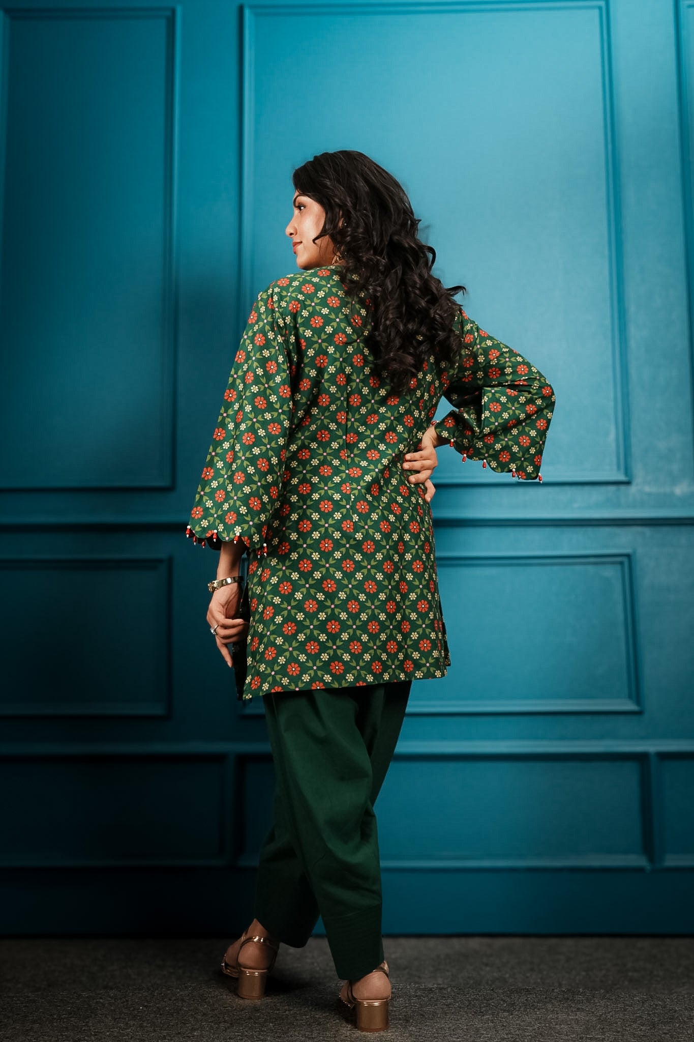 Bottle green printed & embroidered farshi set
