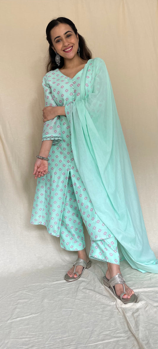 Aqua geometric floral kurta, pyjama and dupatta