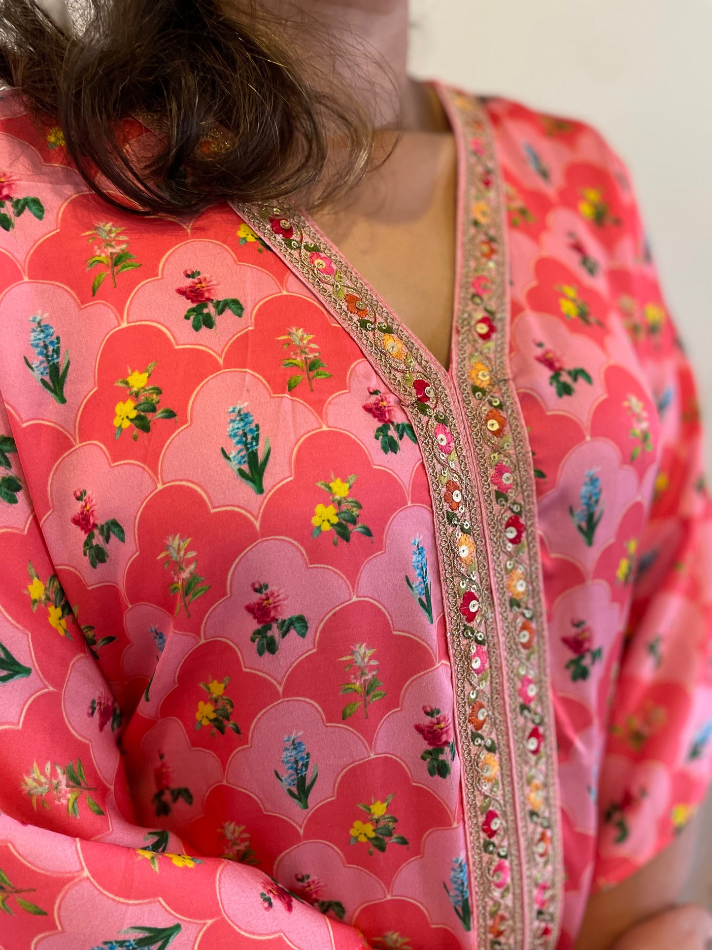 Pink floral printed kaftan set with an embellished front